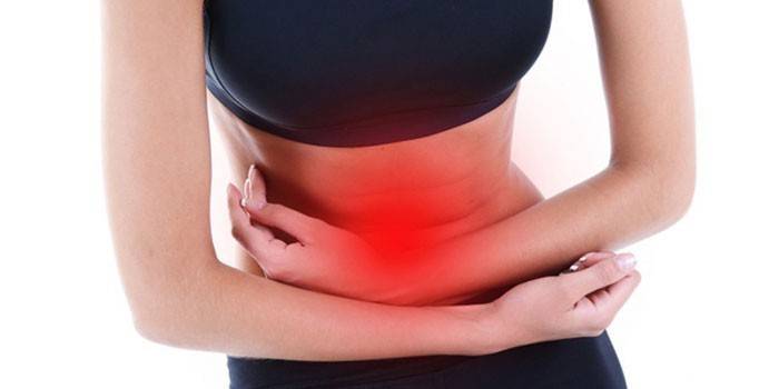 Dor abdominal em uma menina