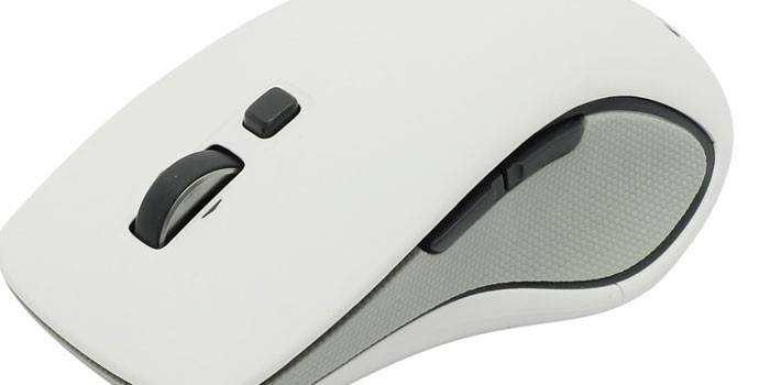 Beyaz Kablosuz Mouse Defender M560 Gümüş
