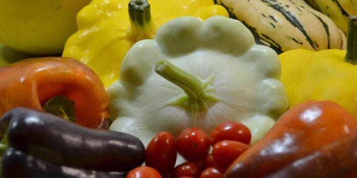 Surtido de verduras para decapado