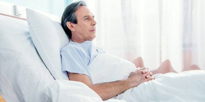 Hombre, mentiras en cama