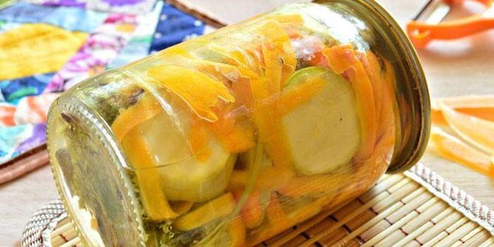 Salada de abobrinha e cenoura