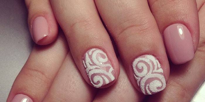 Patrones de invierno en las uñas.