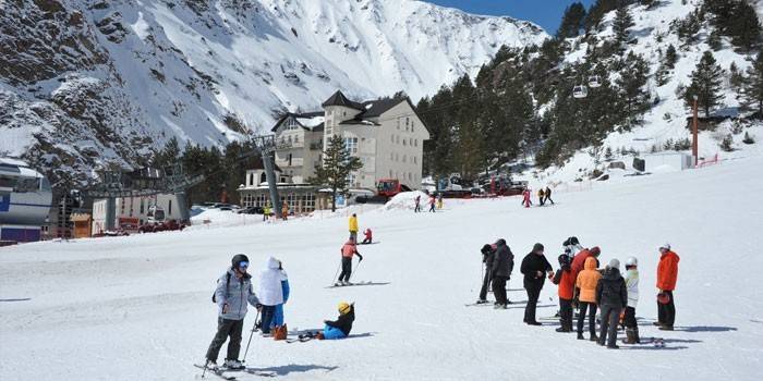 Polana Azau w regionie Elbrus