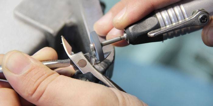 Afiação profissional de ferramentas de manicure