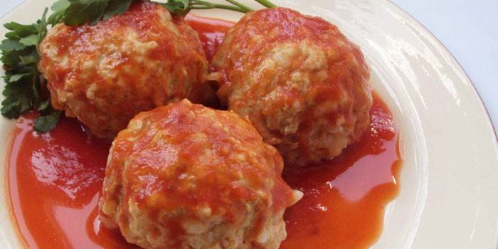 Albóndigas De Salsa