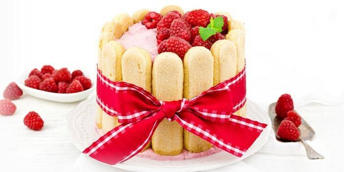 Tarta de galletas savoyardi