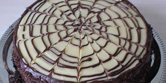 Domowe Ciasto Esterhazy z Kremem Czekoladowym