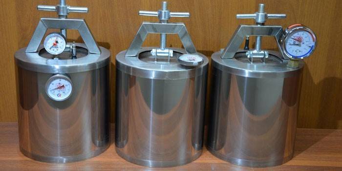 Autoclaves