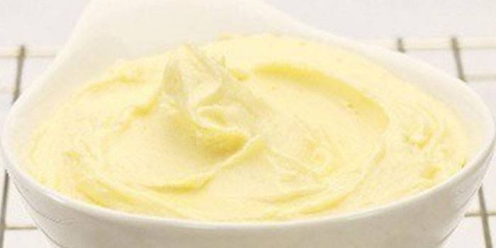 Crema casera como en los dulces Raffaello