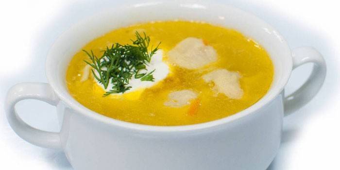Caldo de galinha de almôndega