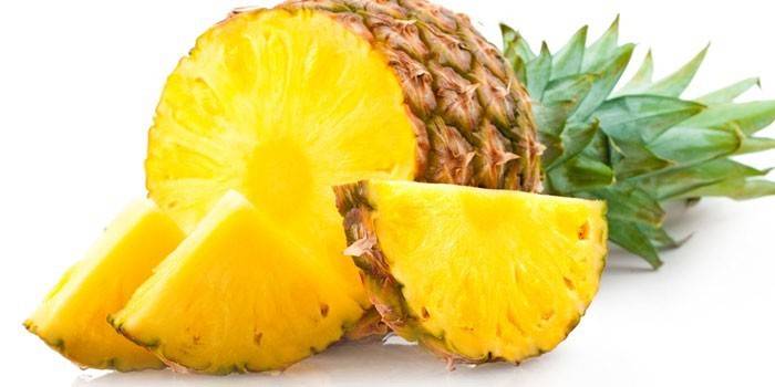 Posiekany ananas