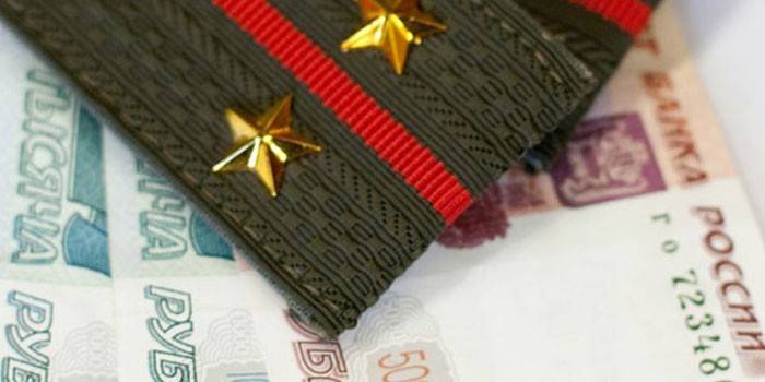 Correas de hombro en billetes
