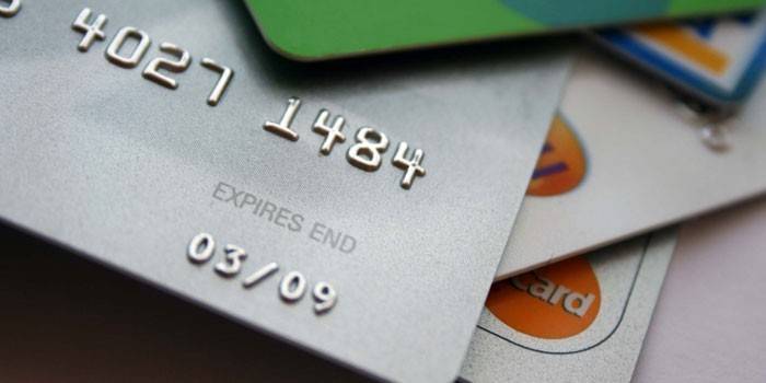 Karty debetowe Visa i Master Card