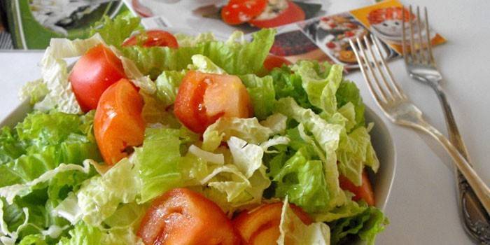 Salada de Repolho e Tomate de Pequim