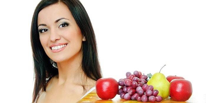 Menina, com, fruta