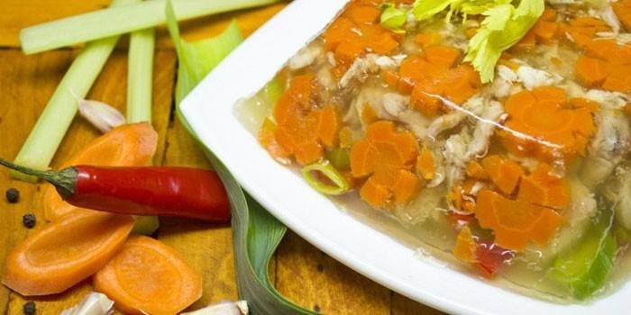 Gelatina de zanahorias con pollo