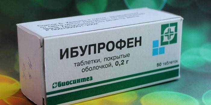 Comprimidos de ibuprofeno no pacote