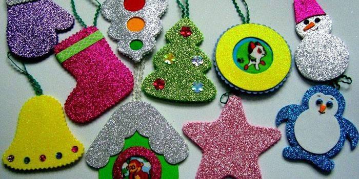 Juguetes navideños de foamiran
