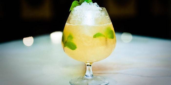 Cóctel de menta fresca