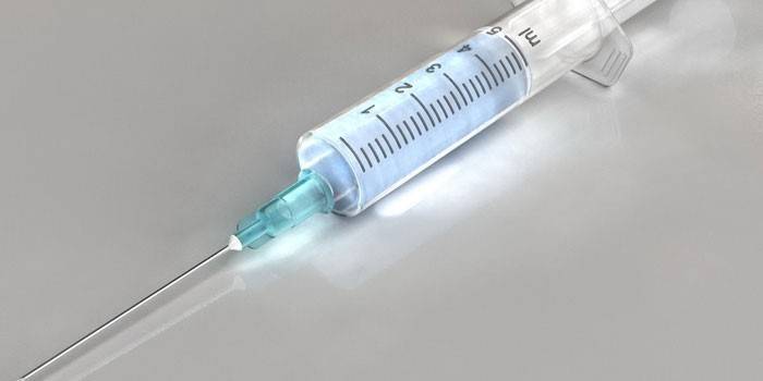 Seringa médica com a droga