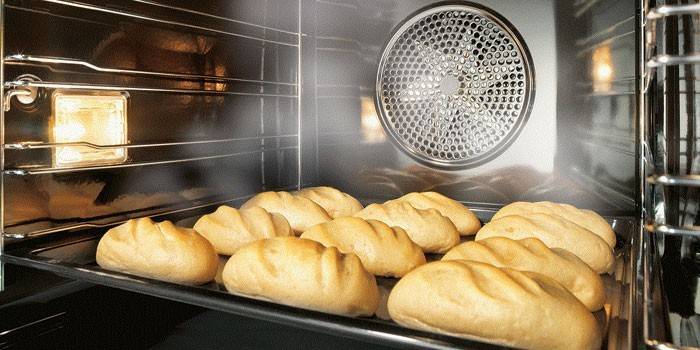 Chleb Piecowy