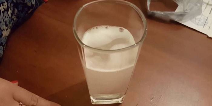 Eco Slim tableta rozpustená vo vode v pohári