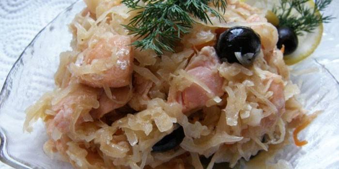 Miscelânea de peixe com repolho