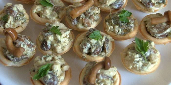 Tartaletas con relleno de champiñones