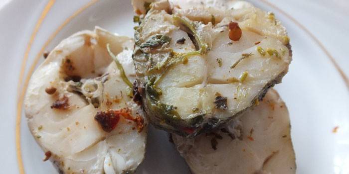 Pedaços cozinhados em um prato