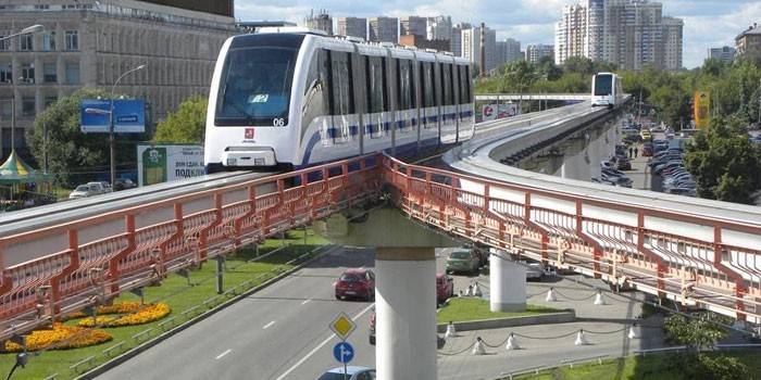 Łatwe metro na przedmieściach