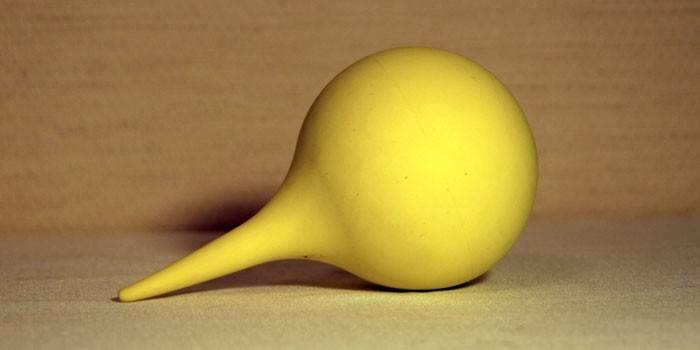 Enema amarelo