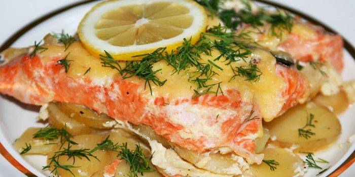Trucha al horno con papas