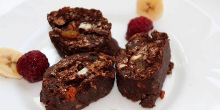Salsicha de Chocolate Caseira com Frutos Secos