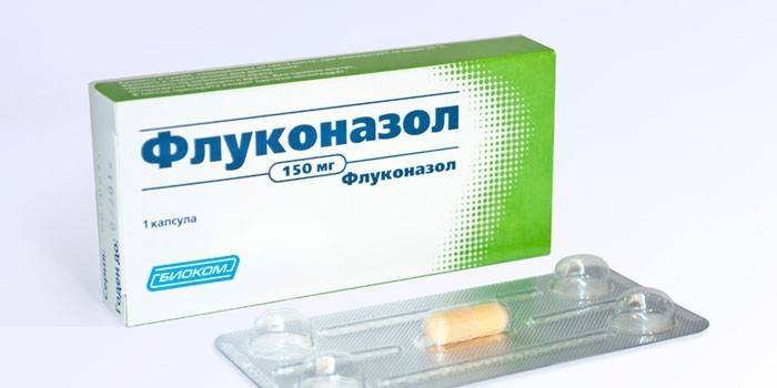 Tabletka flukonazolu w opakowaniu