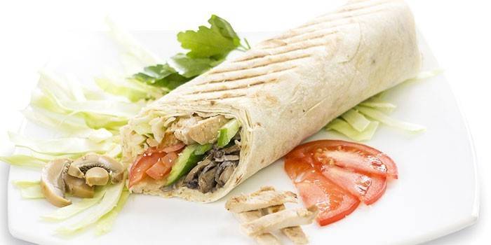 Shawarma so zeleninou, šampiňónmi a kuracím mäsom