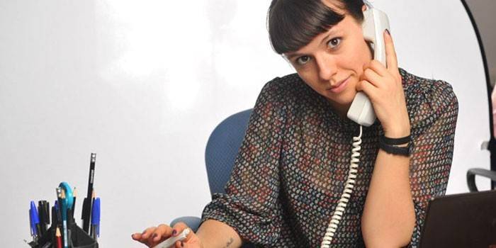 Menina, falando, telefone