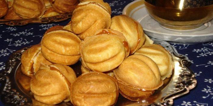 Bolinhos de massa com maionese