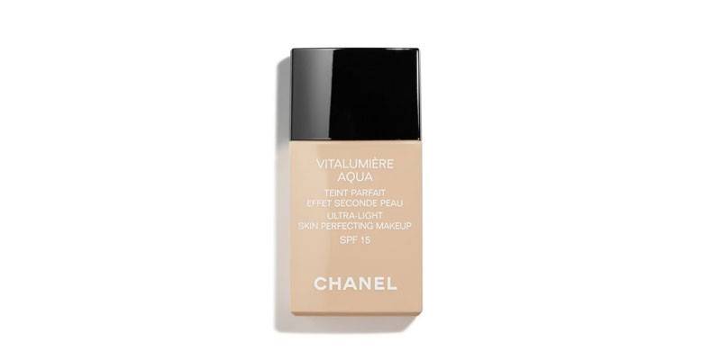 Vitalumiere Aqua od Chanela
