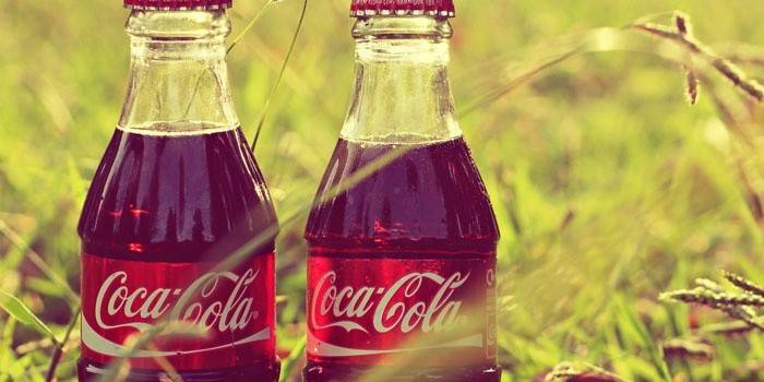 Coca Cola em garrafas