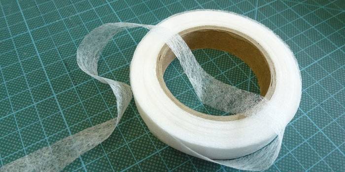 Linha de fita adesiva para costurar