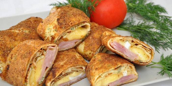 Palacinky so syrom a šunkou