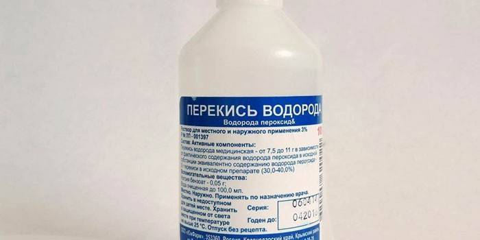 Водороден пероксид в бутилка