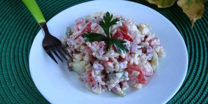 Ensalada de Tomate con Arroz y Chorizo ​​Ahumado