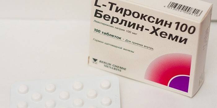Tabletki L-tyroksyny Berlin-Chemie w opakowaniu