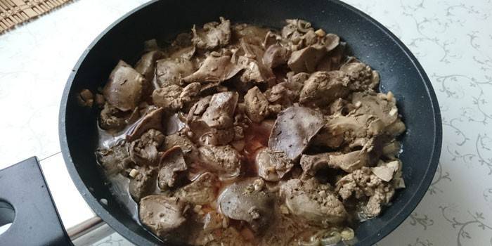 Smażona wątróbka drobiowa z octem balsamicznym