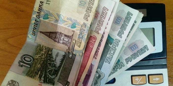 Notas e calculadora