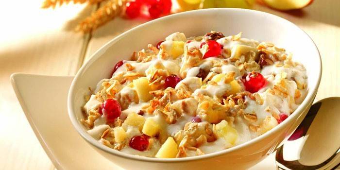Avena con frutas y bayas