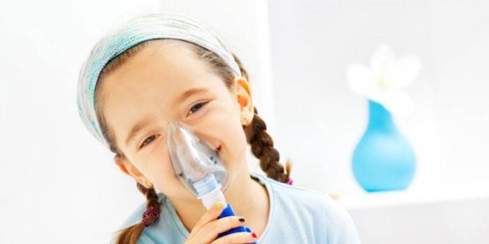 Menina, com, um, nebulizer