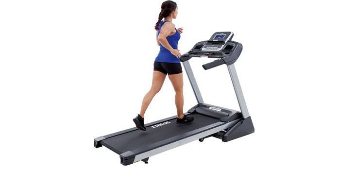Girl on the Spirit Fitness XT285