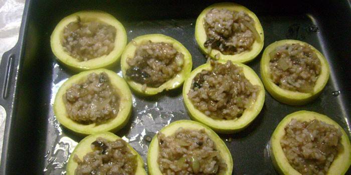 Rodajas de arroz y champiñones.